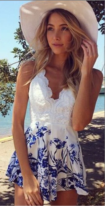 F2360 Printed lace playsuit